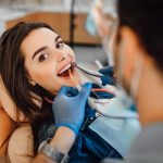 Por qué es esencial visitar a tu dentista regularmente